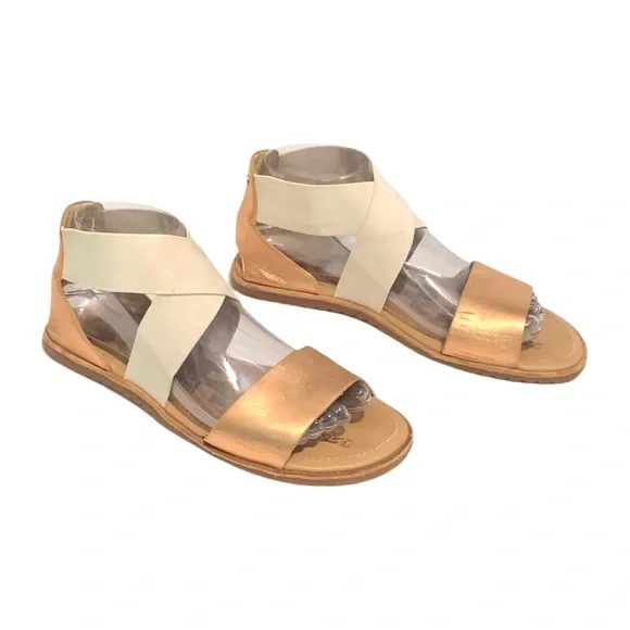 Sorel Women's Sandals in Gold and Cream - Picture 4 of 10